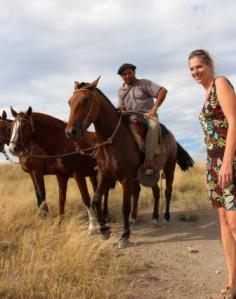 Ganz schön anstrengend, wenn man kein Auto hat. Martina Hirschmeier im Gespräch mit einem Gaucho.